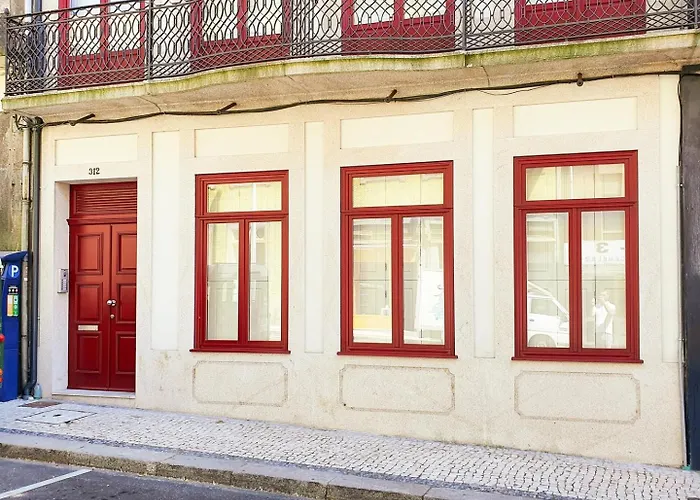 Comfortable Flat, Cozy Balcony Close To Aliados Av *