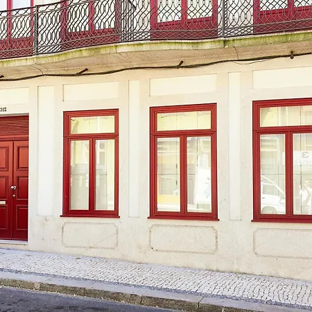 Comfortable Flat, Cozy Balcony Close To Aliados Av *