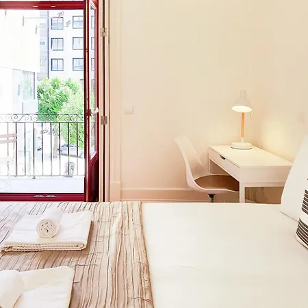 Comfortable Flat, Cozy Balcony Close To Aliados Av *