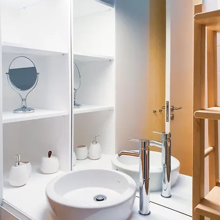 Comfortable Flat, Cozy Balcony Close To Aliados Av