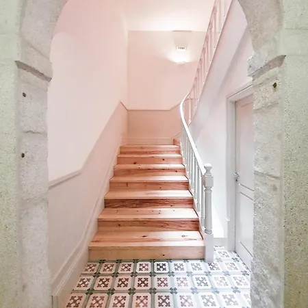 Apartmán Comfortable Flat, Cozy Balcony Close To Aliados Av Porto