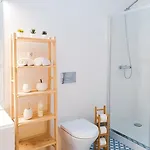 Comfortable Flat, Cozy Balcony Close To Aliados Av Διαμέρισμα